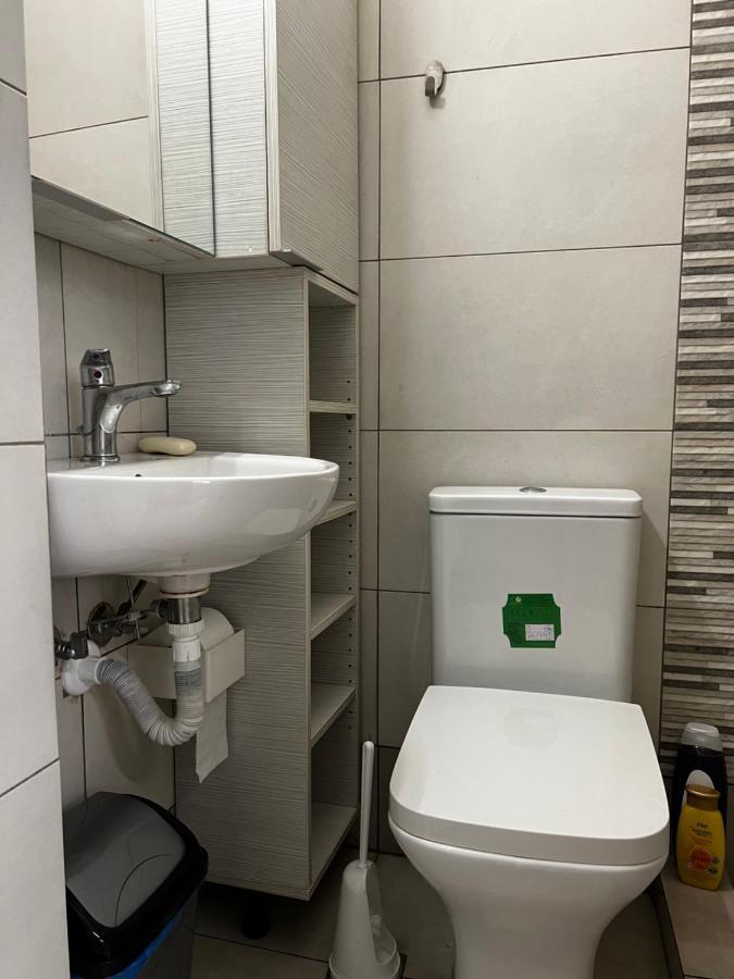 Budget Private Room In The Center Atenas Exterior foto